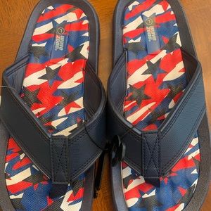 NWT-Men’s Wave Zone Americana Flip-Flops